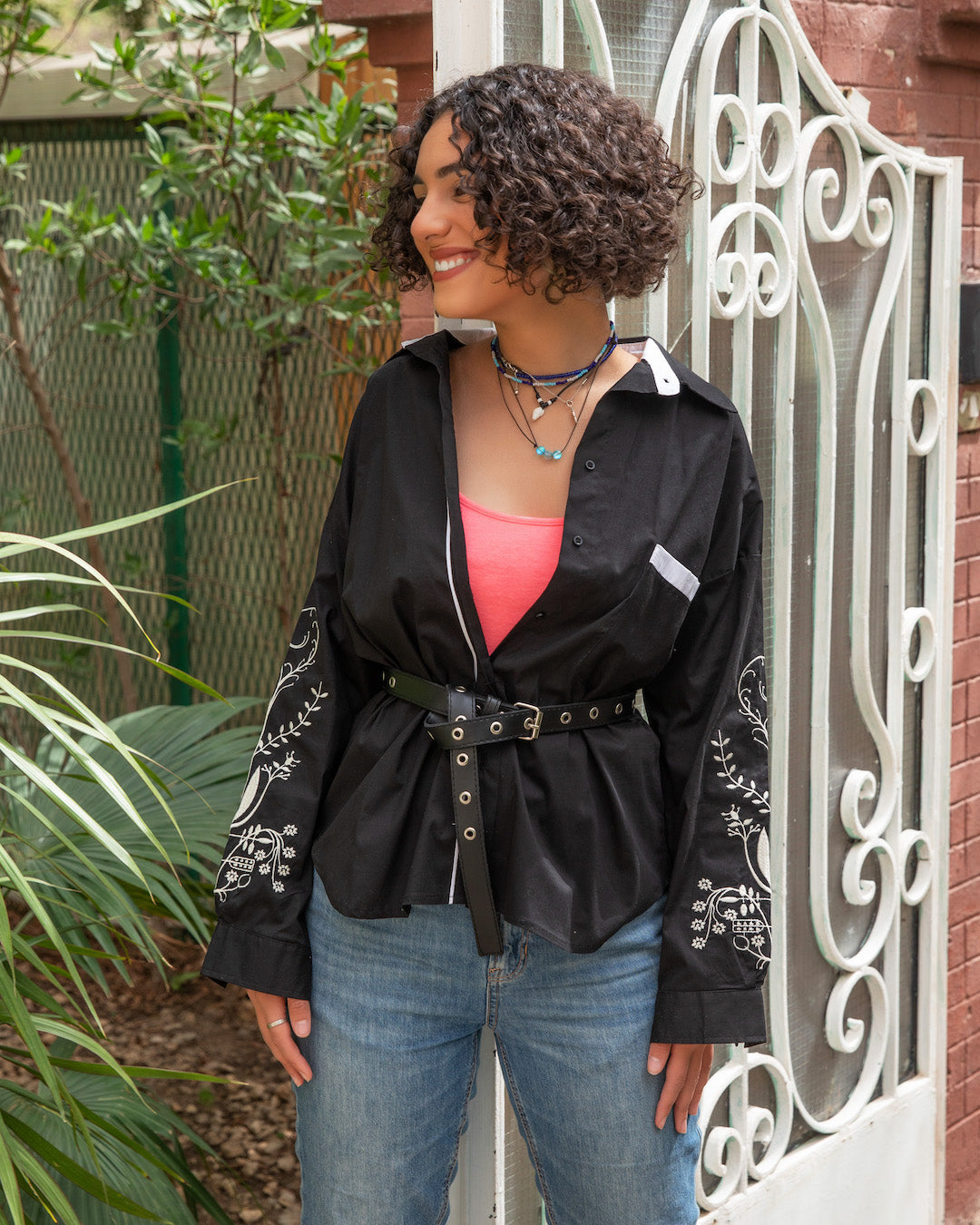 Embroidered Long Sleeve Buttoned Shirt - Black
