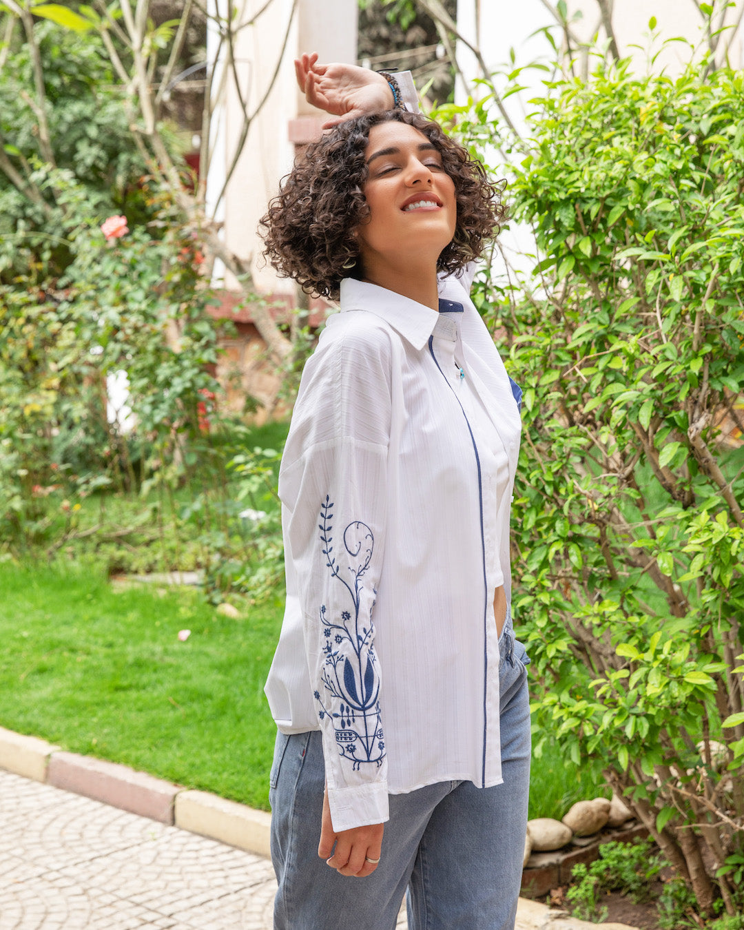 Embroidered Long Sleeve Buttoned Shirt - Off White