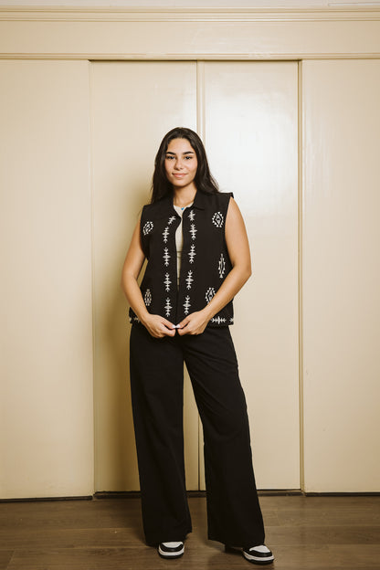 Black Sunny Breeze Vest
