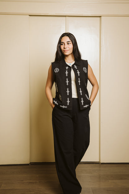 Black Sunny Breeze Vest