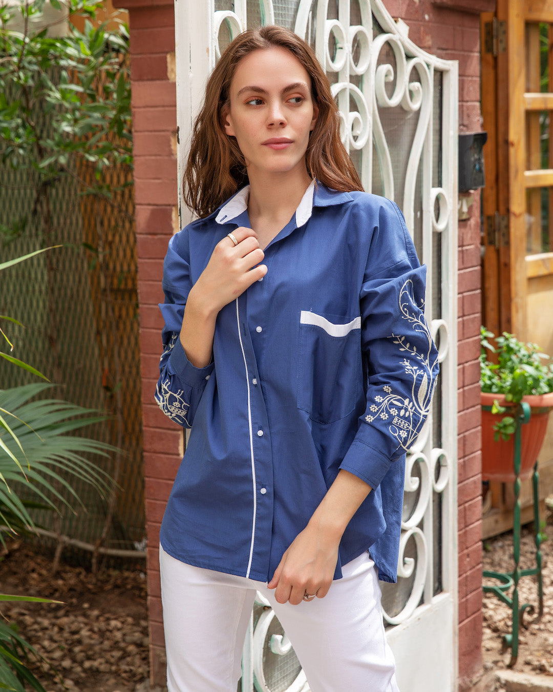 Embroidered Long Sleeve Buttoned Shirt - Dark Blue
